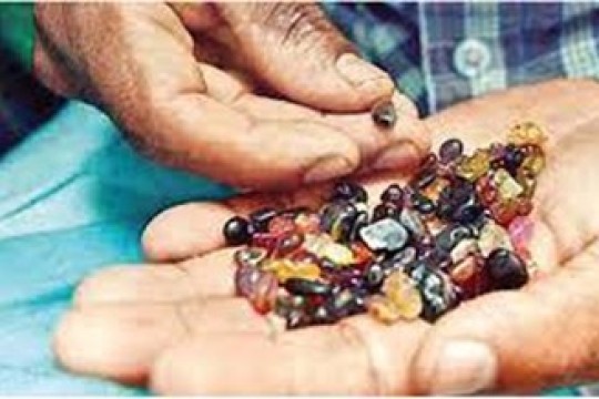 Industri Permata & Berlian - Menciptakan Keanggunan Etis dalam Simfoni Permata & Berlian Global